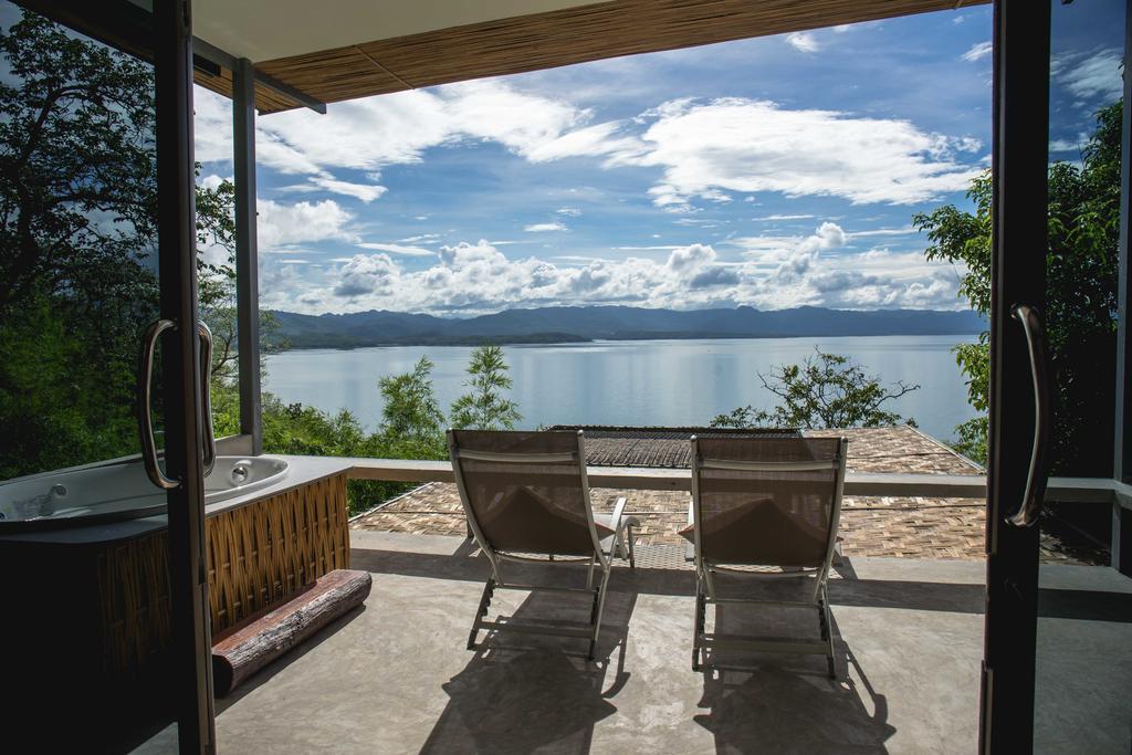Thawsi Lake Hill Si Sawat Ngoại thất bức ảnh